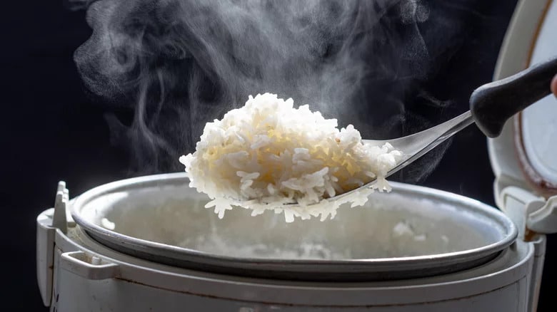 Why shouldn't we eat rice at night?